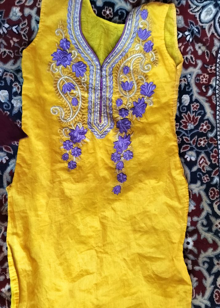 Yellow Sleeveless Kurti