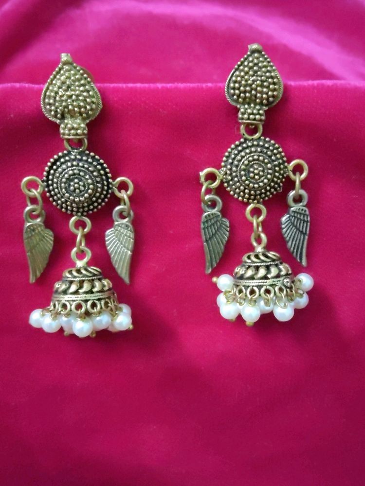 Gold Antique Earrings