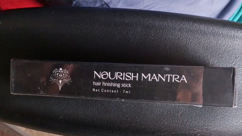 Nourish Mantra Hair Fixing Styler 24 ml