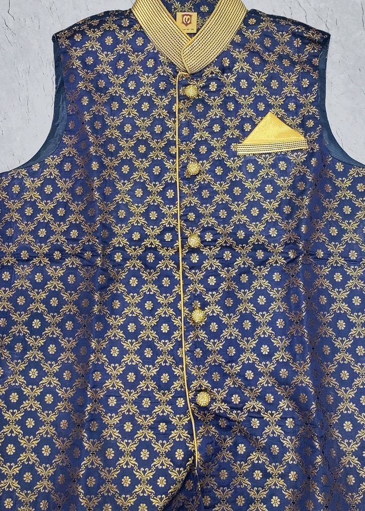 ManyavarBlue Blended Viscose Printed Jacket Size M