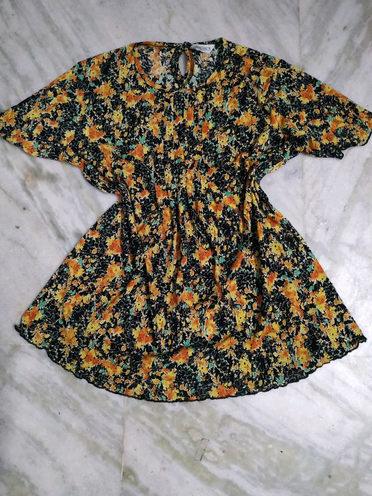 Trendy Floral Top For Women