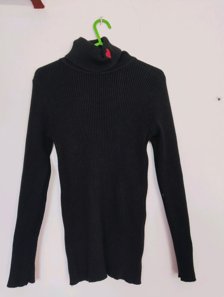 Black High Neck Sweater For Winter Wear