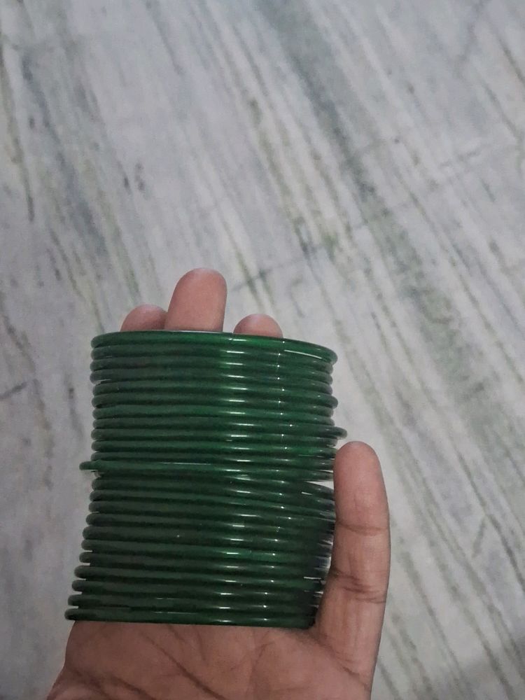 Plain Green Bangles