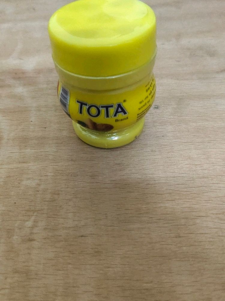 Tota brand Chandan paste