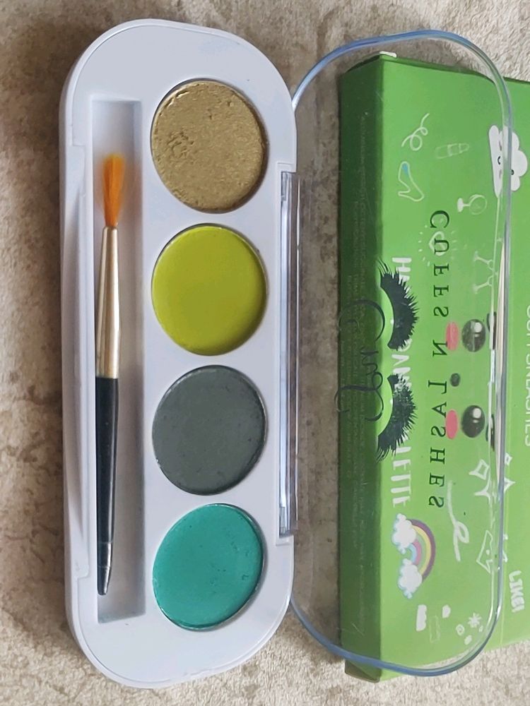 Cuff'n'Lashes Eyeshadow Palette