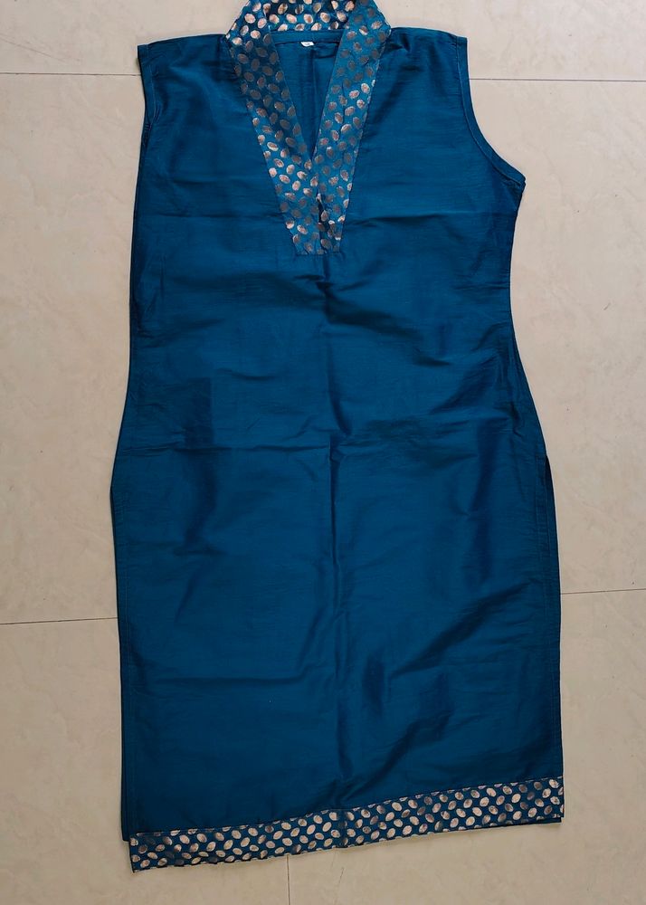 Blue Green Dual Sleeveless Kurta - 38