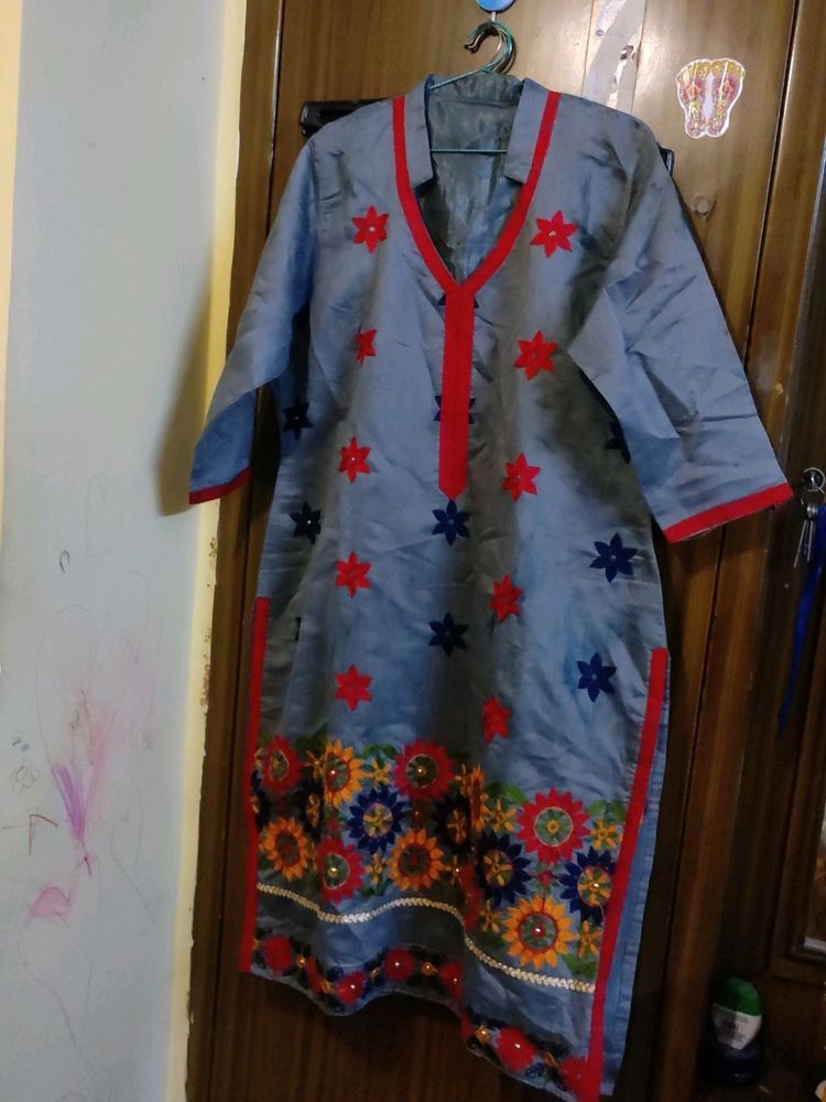 Churidar Style Suit Set