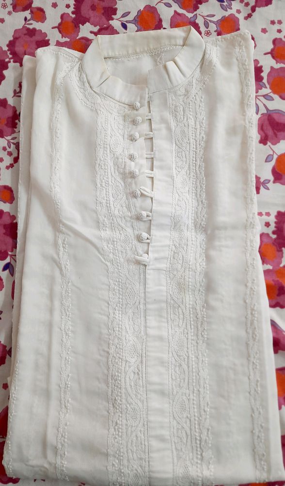 Men White Chikankari Kurta 4