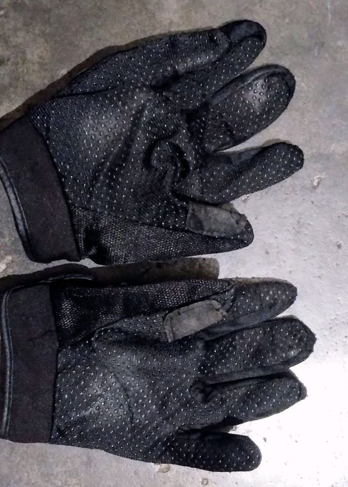 riding gloves