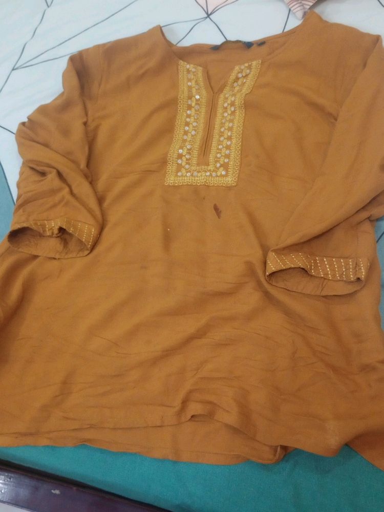 Beautiful Short Kurti For Elegant Women