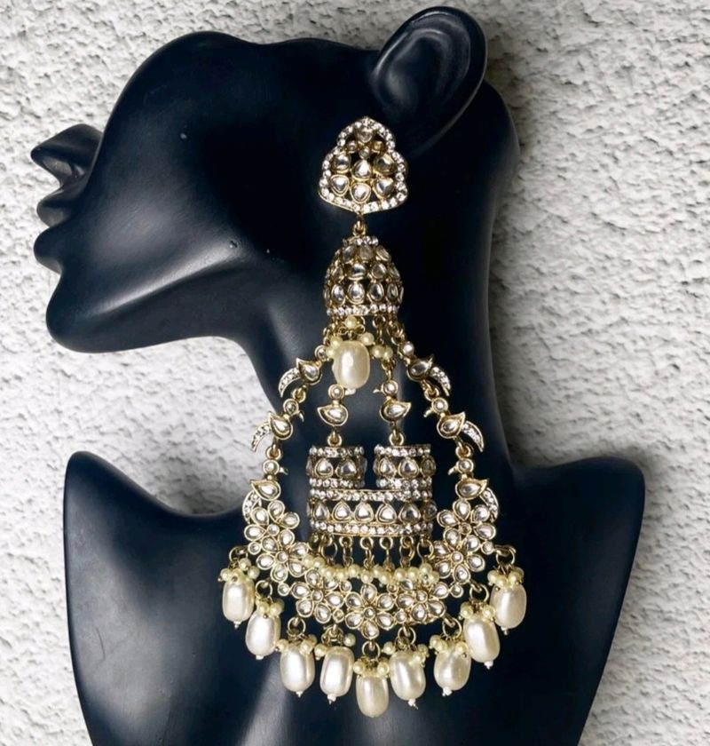 Noora Chandbali Earring