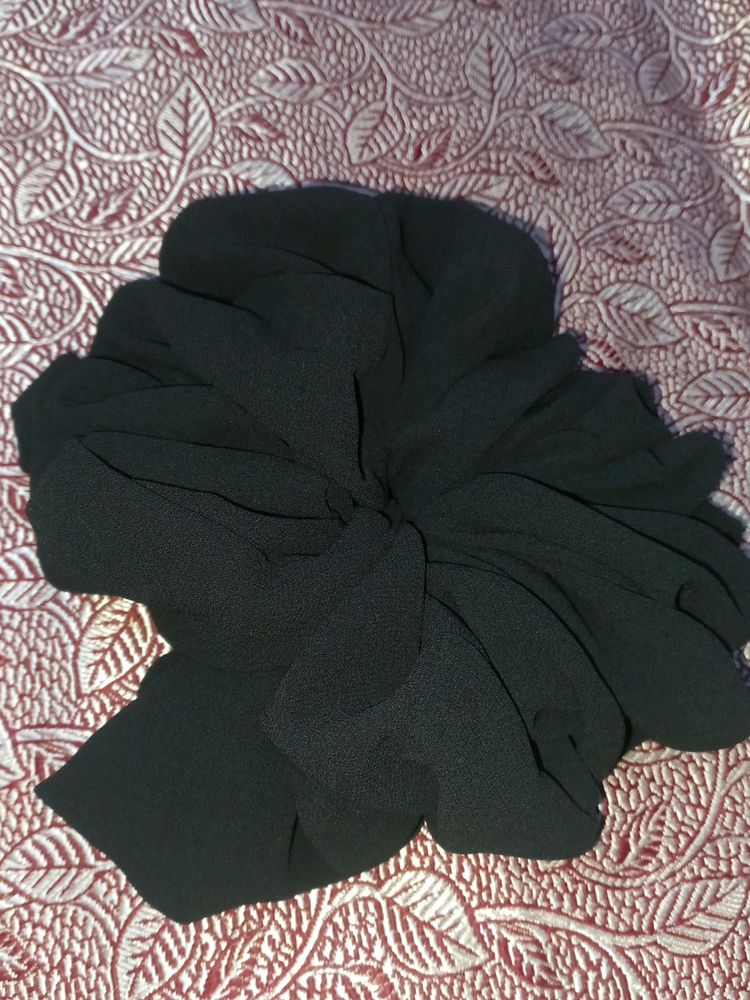 Volumizing Hijab Scrunchie