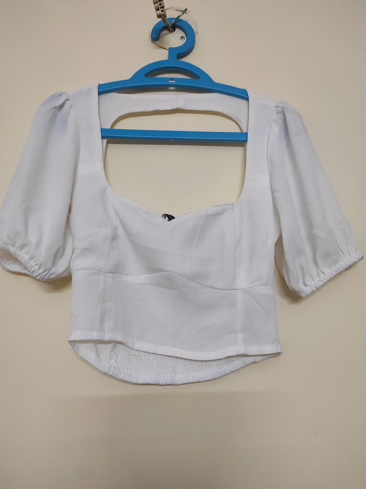 Mast & Harbour CloudWhite Sweetheart Neck Crop Top