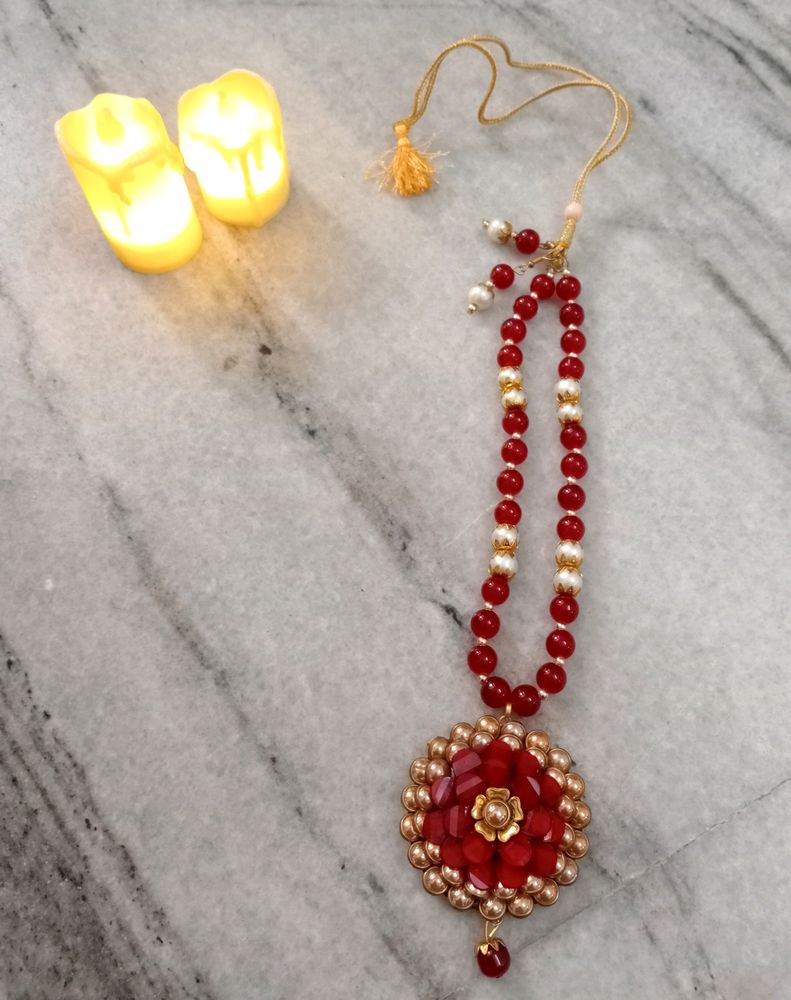 Necklace With Earrings In Red & Golden