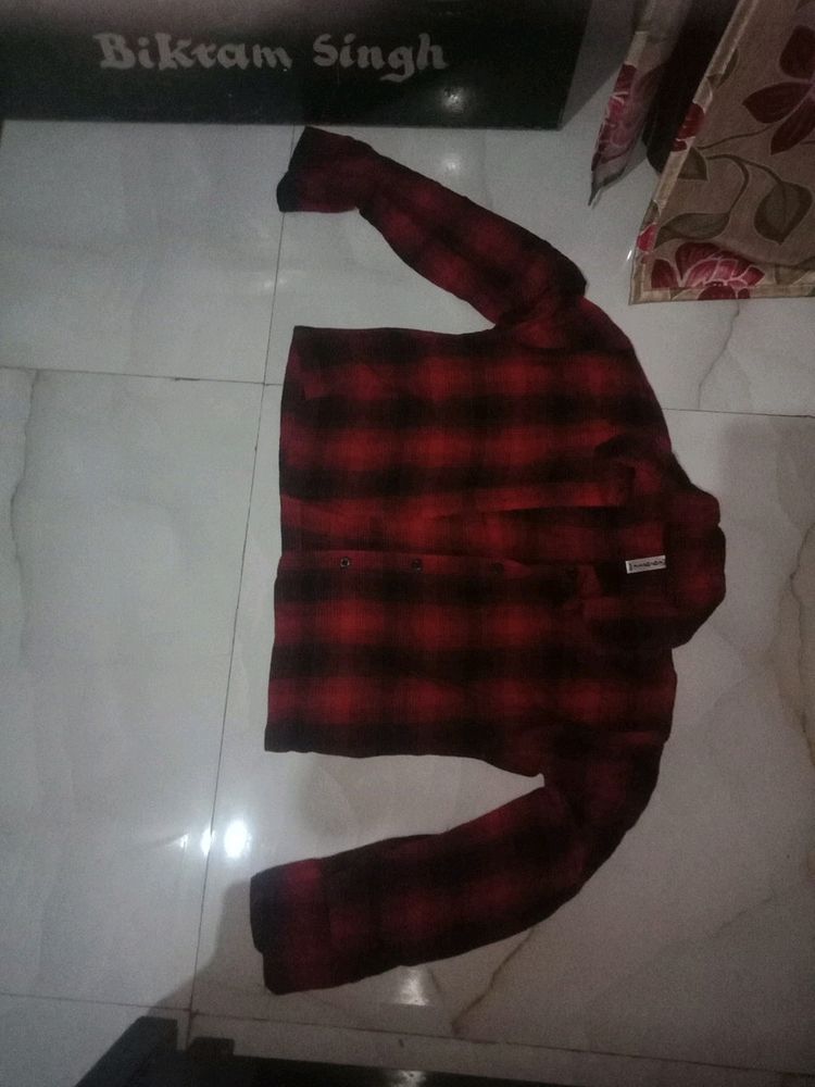 red nd black crop shirt for girls....