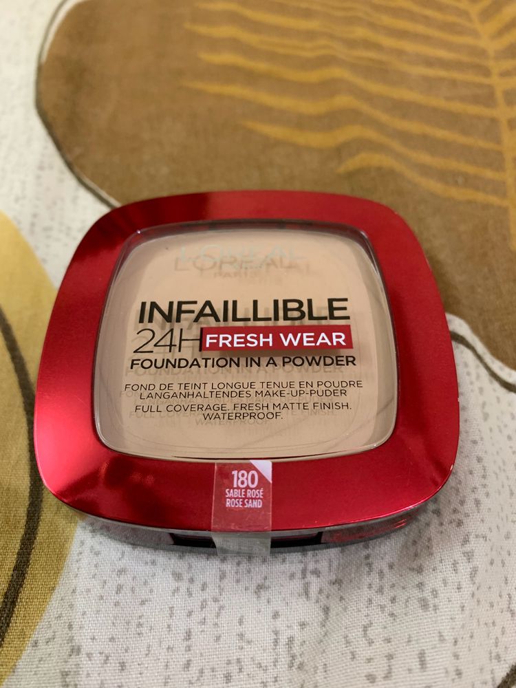 L'Oreal Infallible Foundation Powder