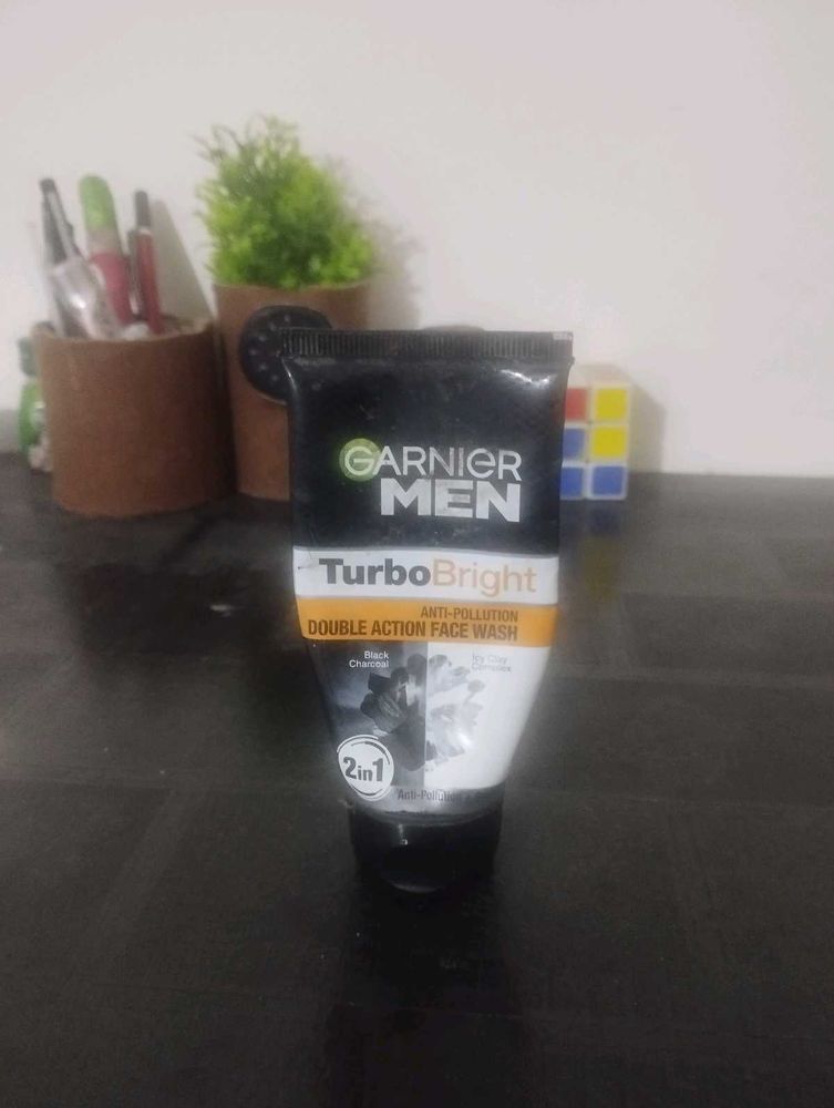 Garnier Men Turbo Bright Face Wash