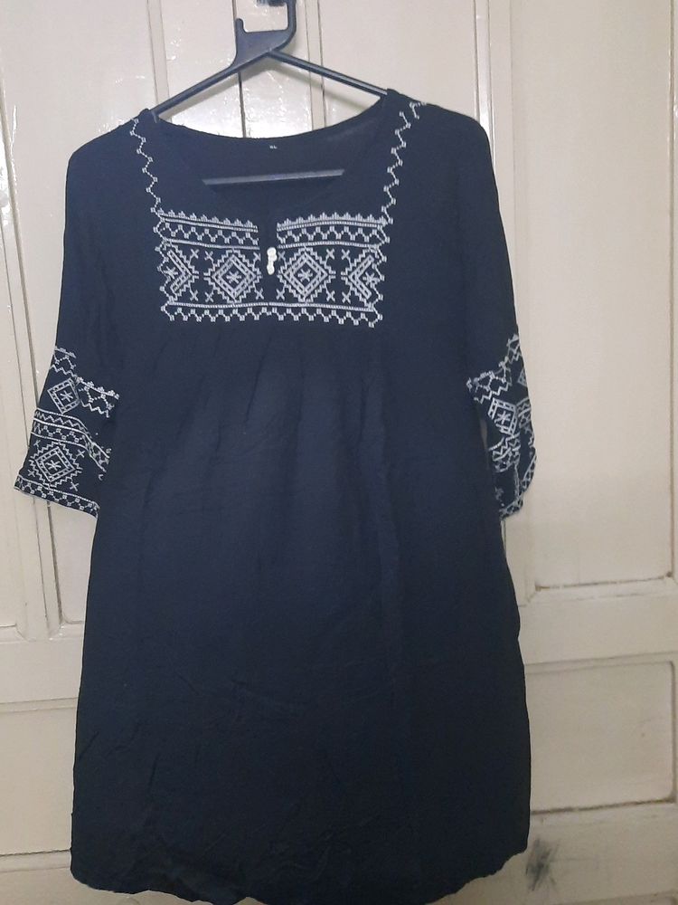 Black Kurti