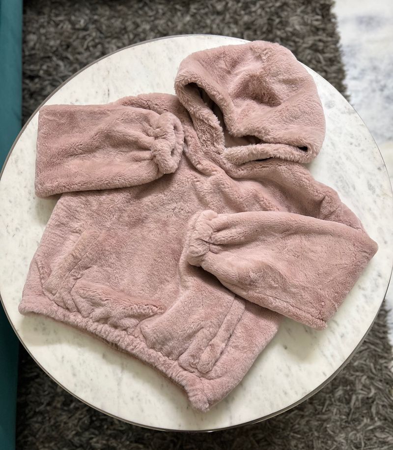 Zara Kids Fur Sweater W Hood Size 11-12 Years (XS)