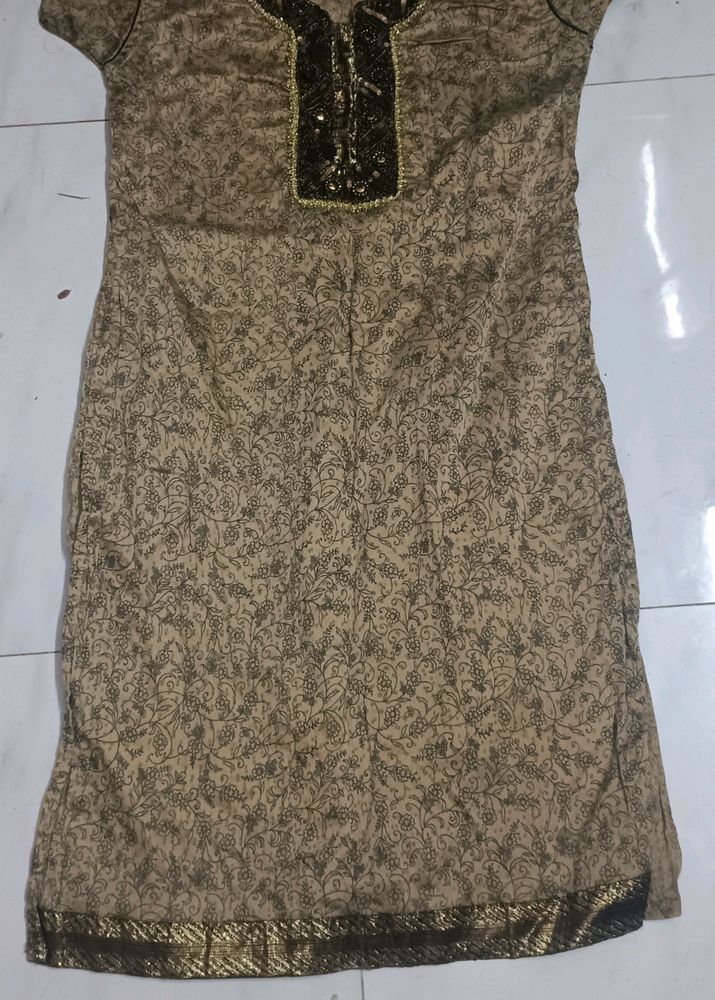 Festive Kurti...Size: 40