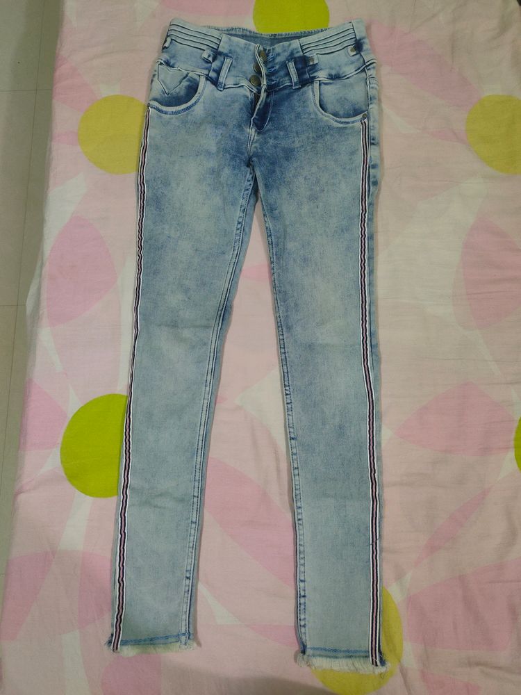 Blue Three Buttoned Jeans