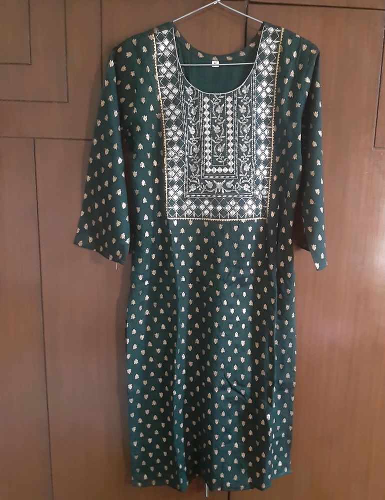 Women Dark Green Kurti