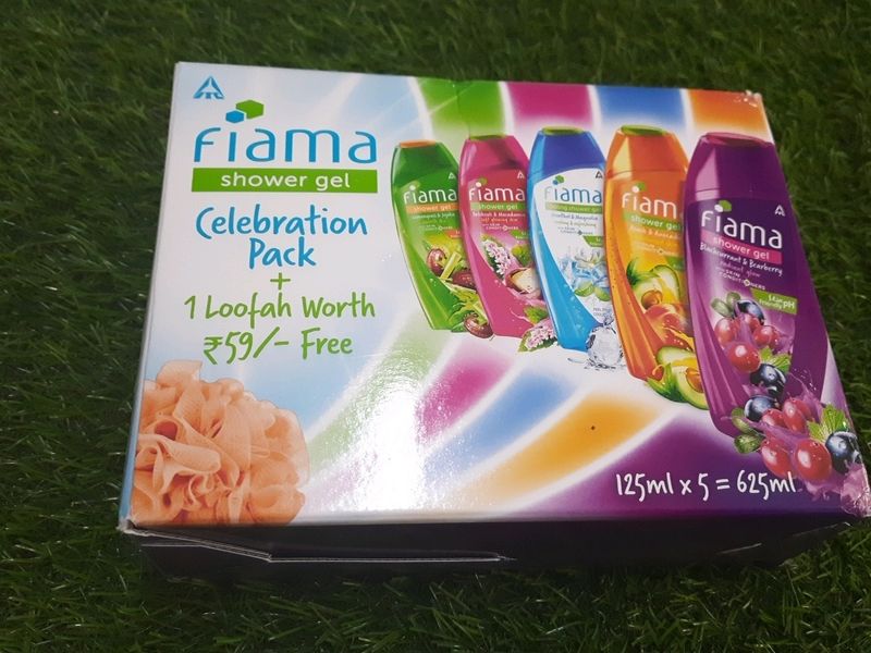 💥fiama Shower Gel 125g×5 With Loofah Free In Box