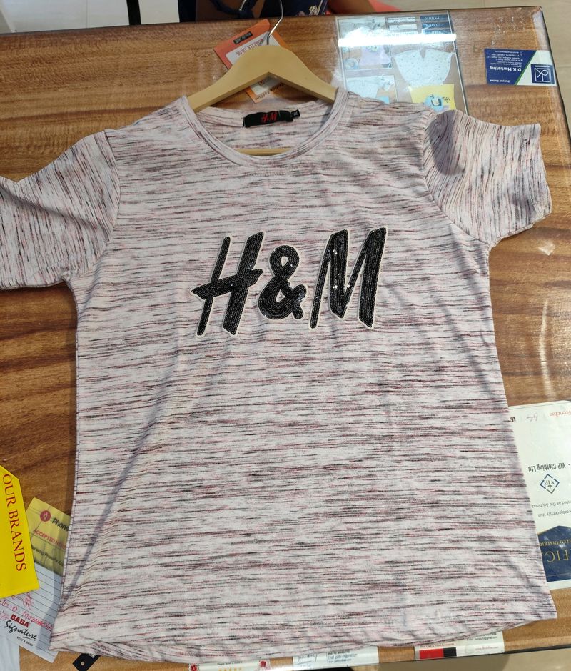 Discount On Branded H & M Tshirt