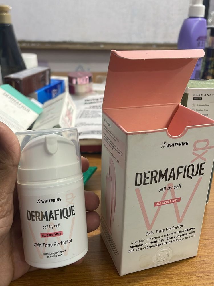 Dermafique Whitening Moisturiser