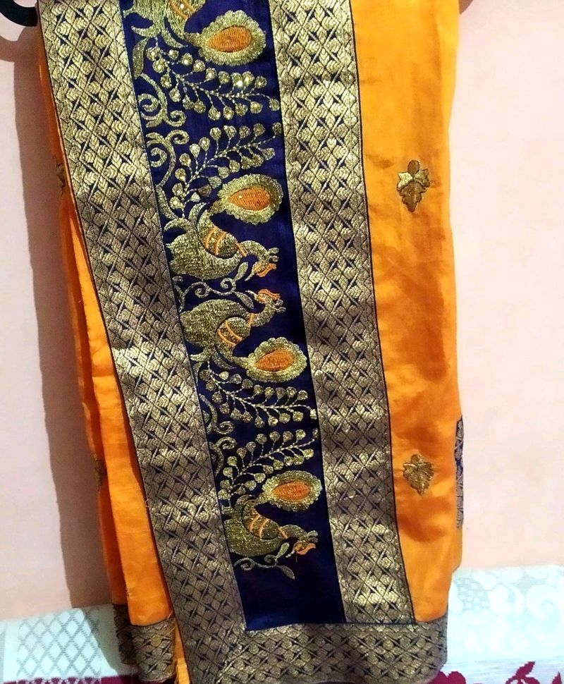 😍 women's heavy brocade border plain Saree😍