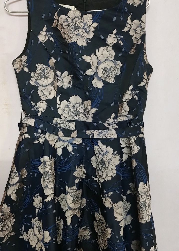 Sleeveless Floral Dress