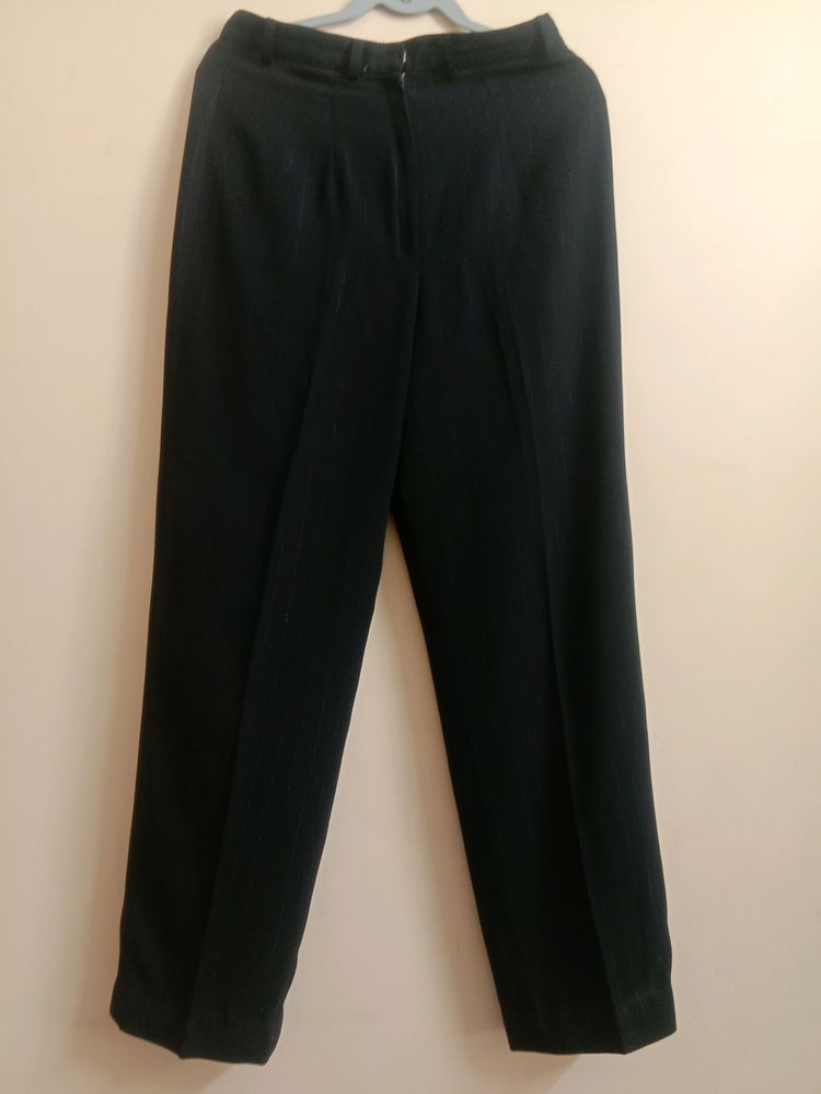 Black Straight Woman Trousers