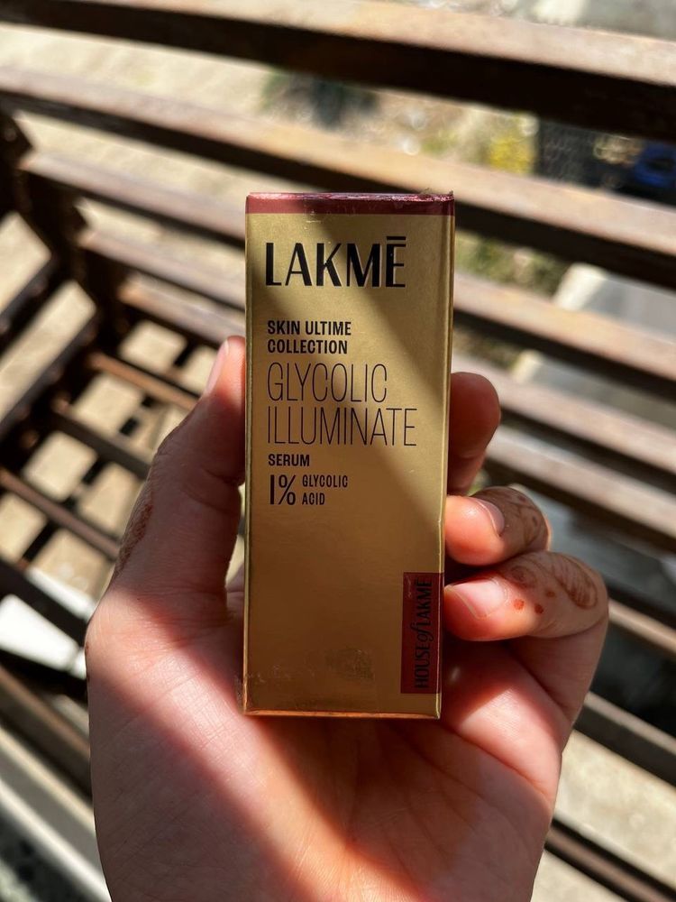 Lakme Glycolic Illuminate Serum with 1% Glycoli