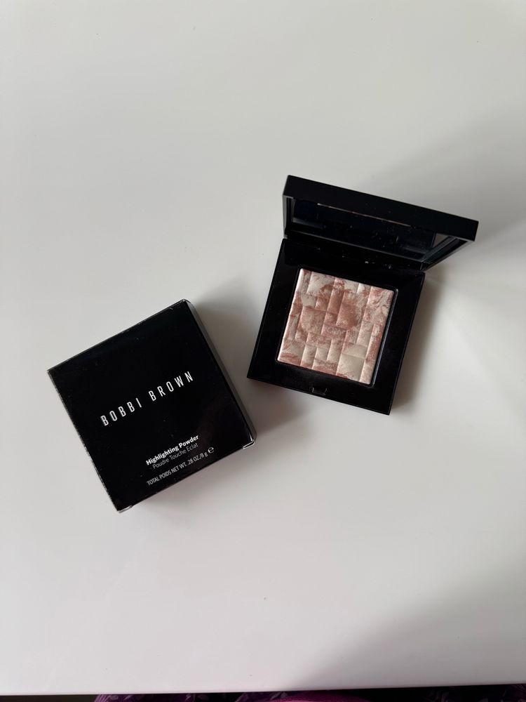 Bobbi Brown Highlighting Powder In Pink Glow