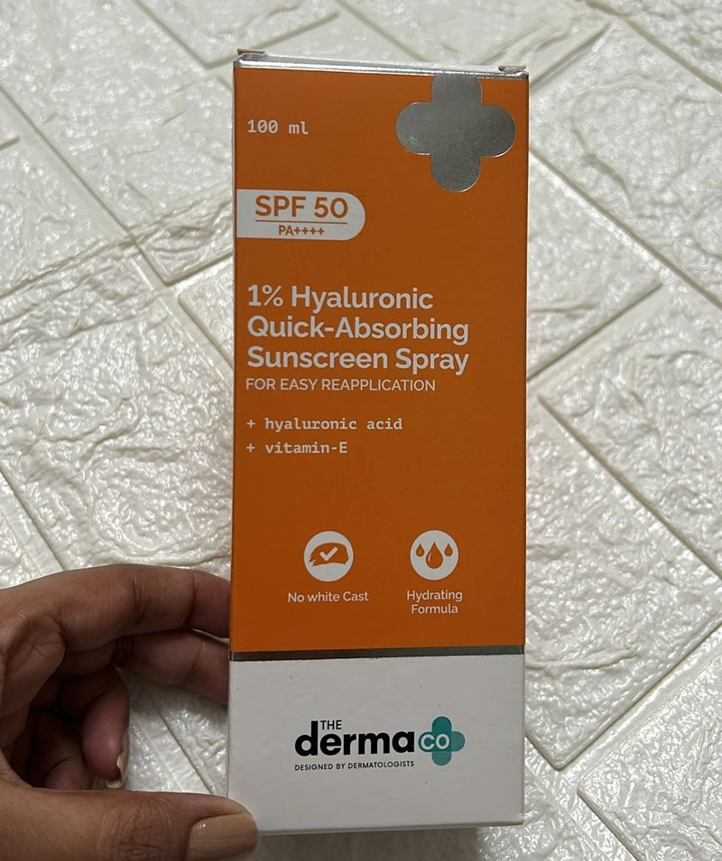 The Derma Co Sunscreen Spray