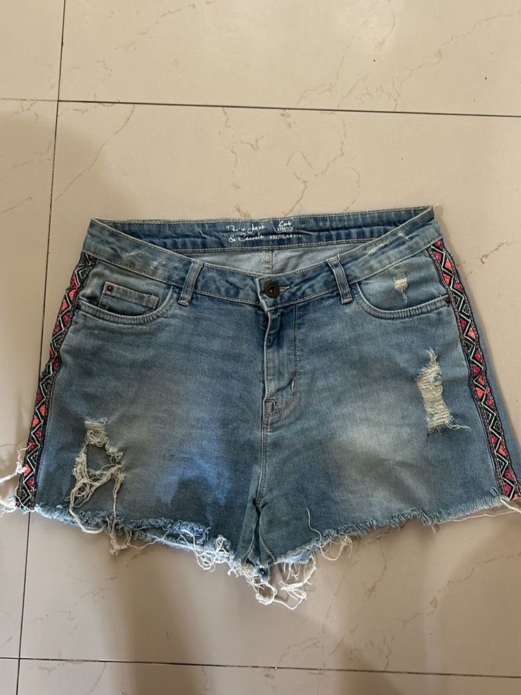 Denim Jeans And Casuals Shorts