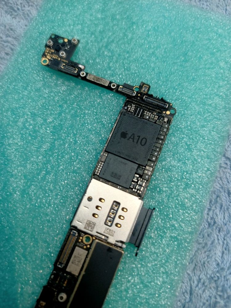 ❣️ iPhone 7 Motherboard