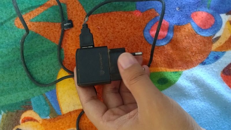 Mobile Charger (Sony Adaptor)