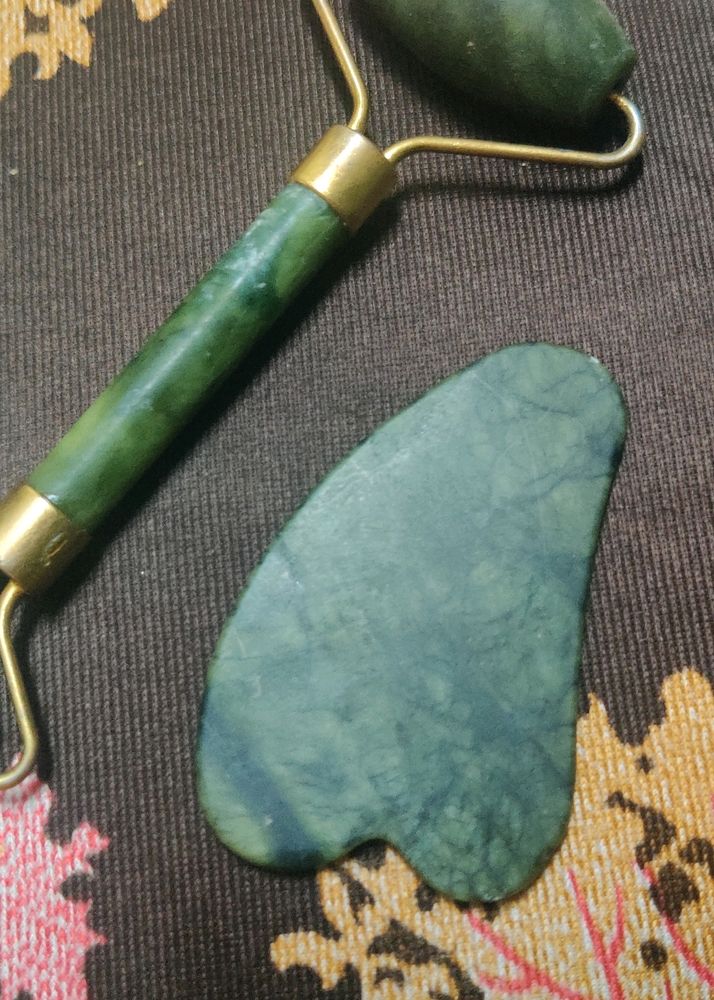 Jade Roller And Gua Sha