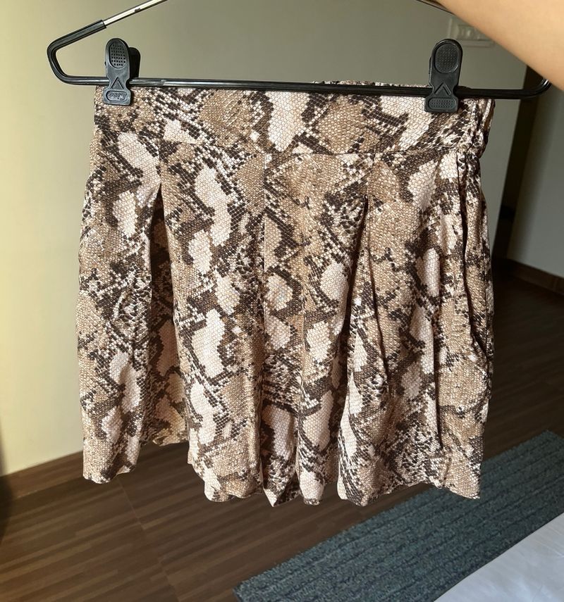 H&M Snake Print Skort