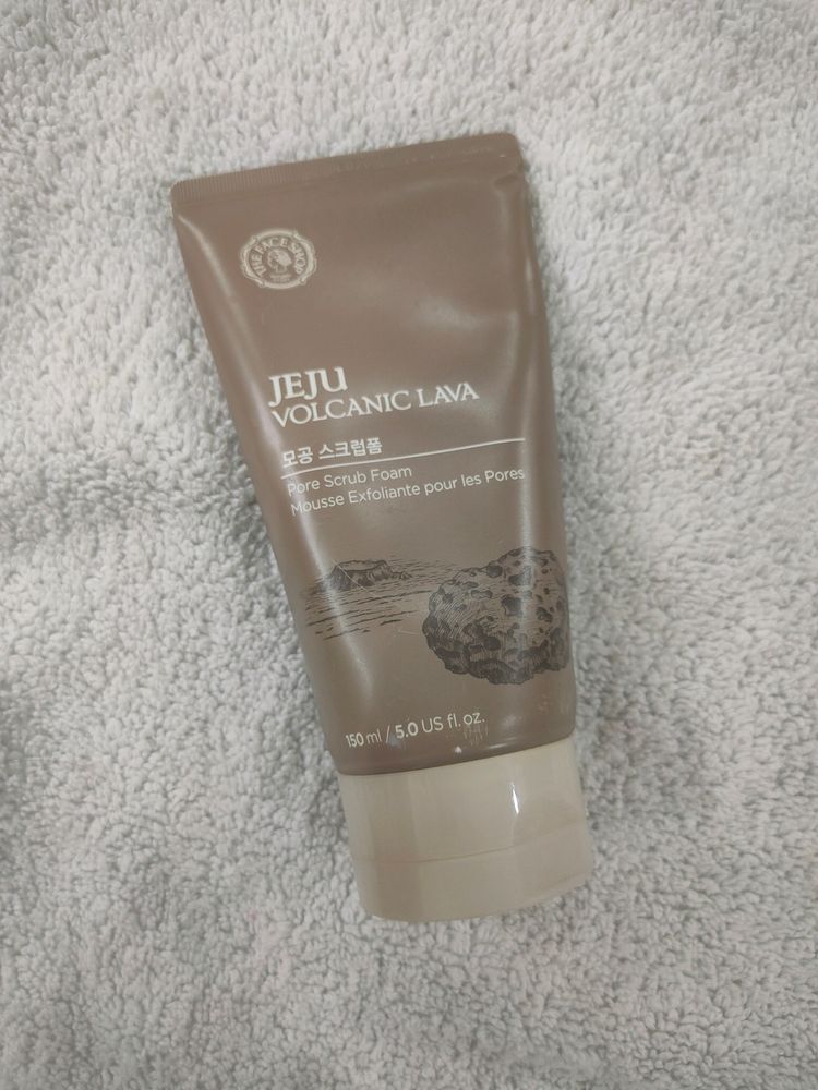 The Face Shop Jeju Volcanic Lava Pore Scrub Foam