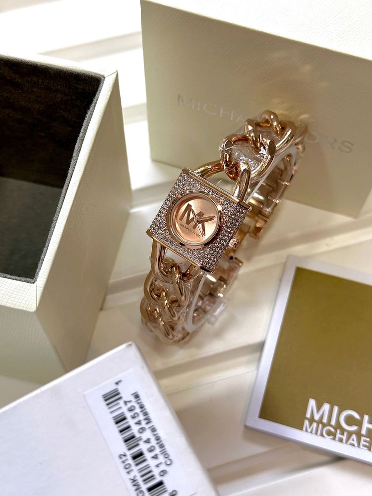 Michael Kors Luxury Watch For Her 🤩