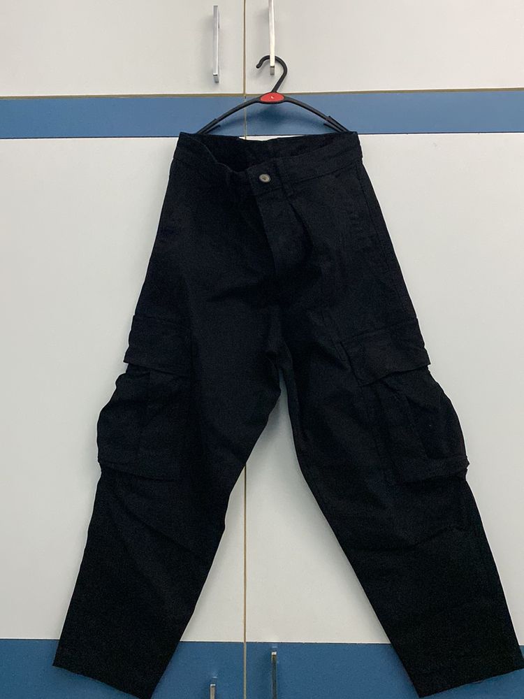 Black Cargo Pants (Zara Dupe)