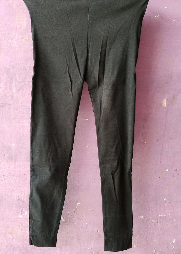 Skinny Fit Trouser In Black