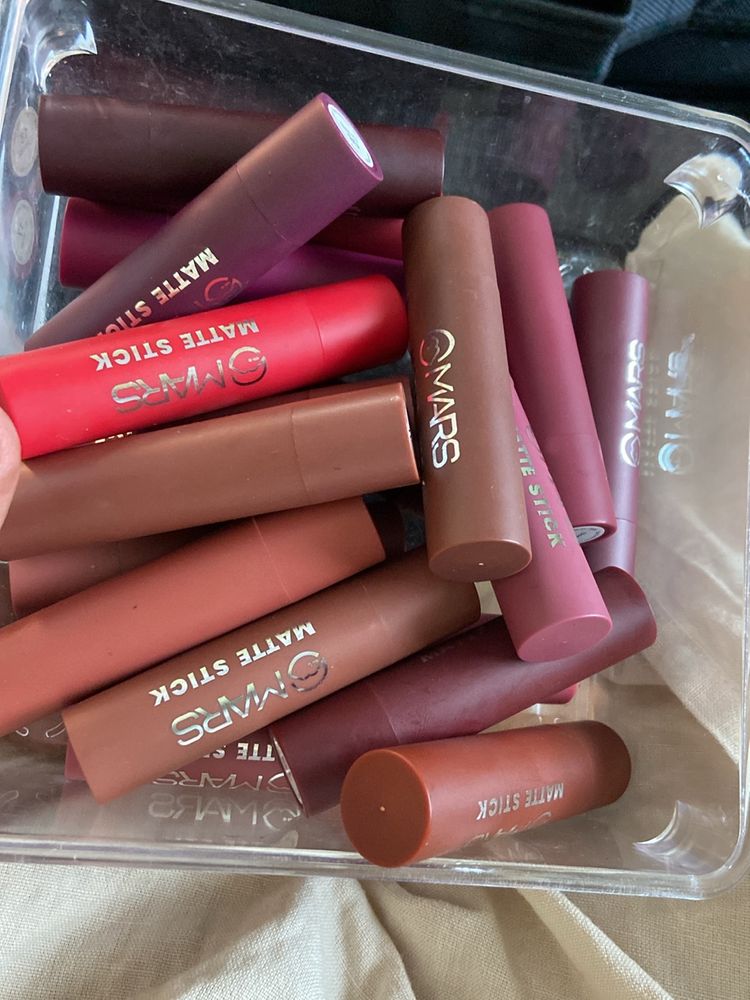 Mars Lipstick Box