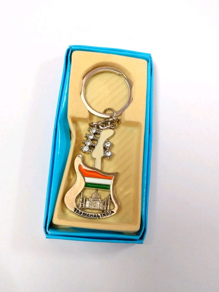 New Guitar Shaped Flag Keychain