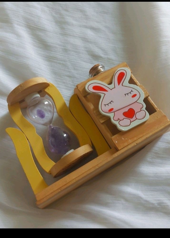 HOURGLASS PEN STAND💜💛