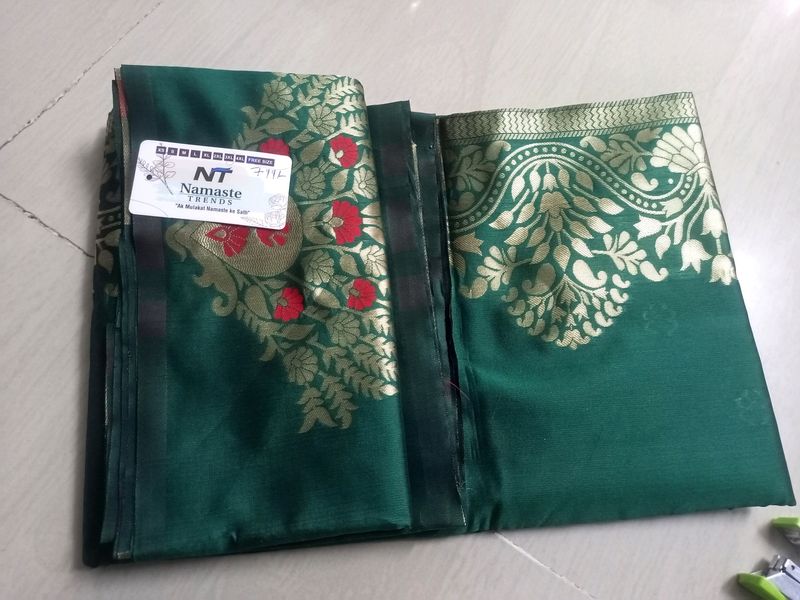 Green Flower Design Soft Lichi Silk Saree