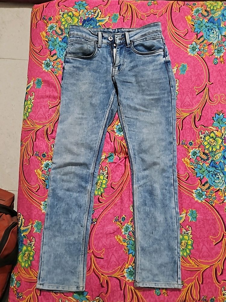 I Am Selling A Denim Jeans