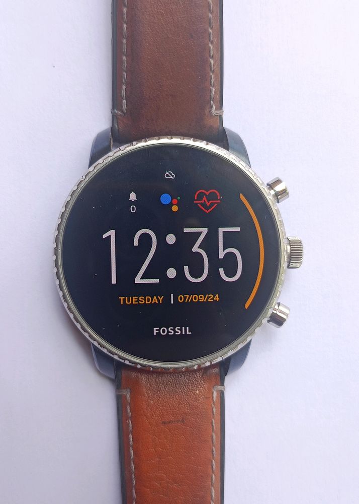 Fossil Smartwatch Gen 3 ( Not Working Condition) ✅